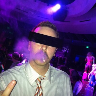 Profile Picture of Mark Keefe (@keefesparkles) on Twitter