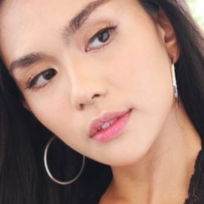 Profile Picture of Hailey Chorny Purohit (@hailey.c.purohit) on Facebook