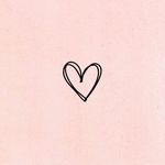 Profile Picture of laura Eichenmuller (@lauraeichy) on Instagram