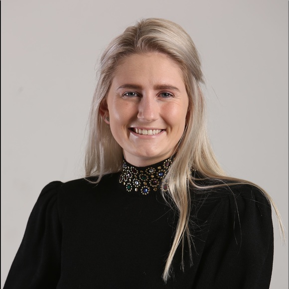 Profile Picture of Beverly Bewick (@allison1gen7) on Poshmark