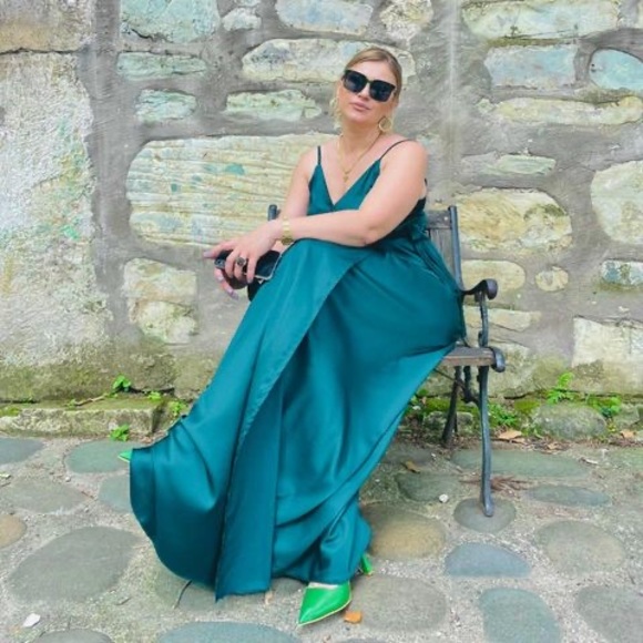 Profile Picture of Maiko Maiko (@maiko_maiko) on Poshmark