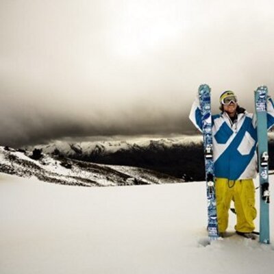 Profile Picture of Nick Satriano (@Nicklovesskiing) on Twitter