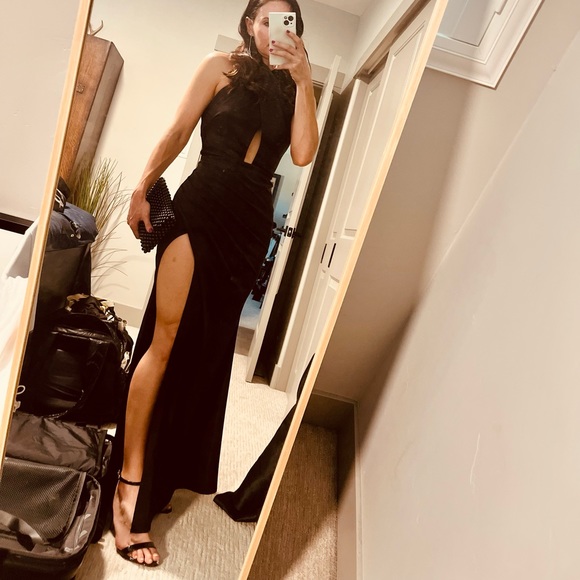 Profile Picture of Kristi Maryman (@kristimaryman) on Poshmark