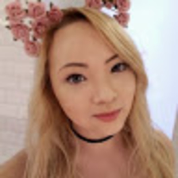 Profile Picture of Kira Jachode (@kjachode) on Poshmark