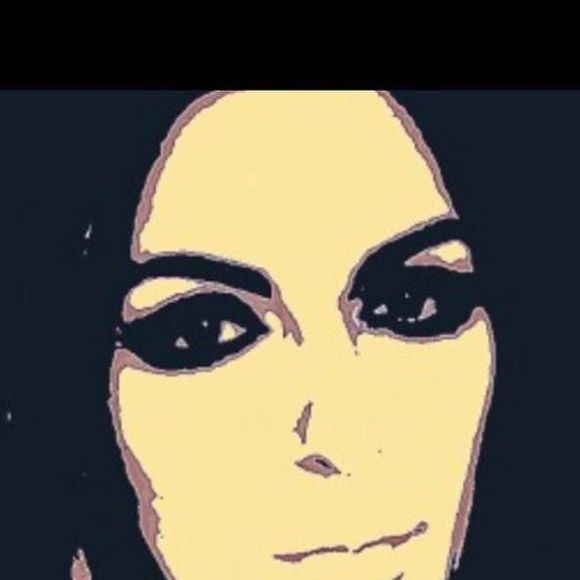 Profile Picture of Shakeh Dagessian (@shakeh1125) on Poshmark