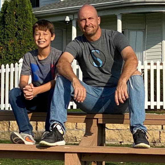 Profile Picture of Brad Stecklein (@bradaty105) on Poshmark