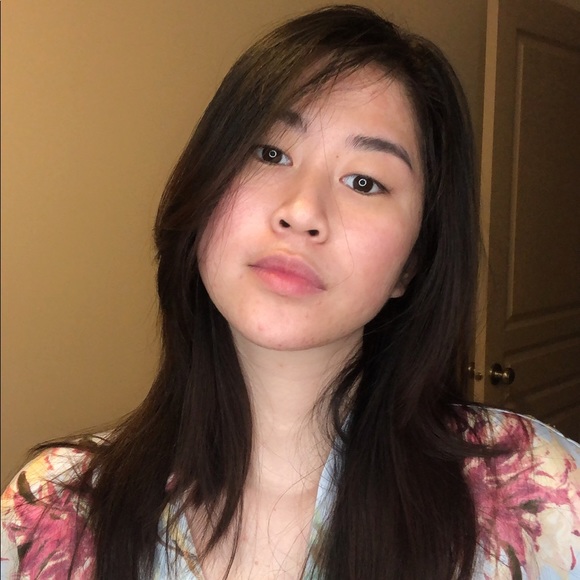 Profile Picture of Amabelle Painagan (@amabellep) on Poshmark