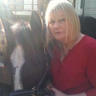 Profile Picture of Marian Conley (@elvisgirl0711) on Twitter