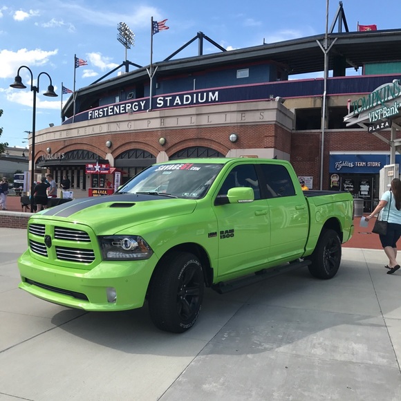 Profile Picture of Justin Schoffstall (@minibraun) on Poshmark