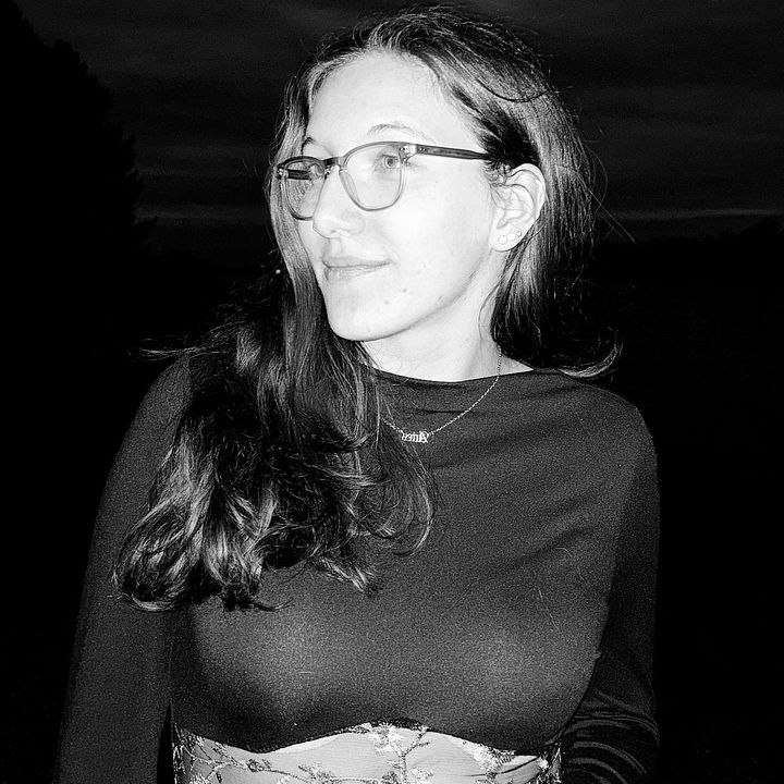 Profile Picture of Lisa (@lisacamora) on Tiktok