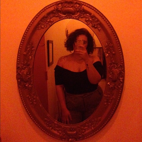 Fallon Koenigs - Poshmark Profile Picture of Fallon Koenigs (@fallon_k21) on Poshmark