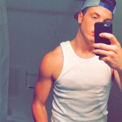 Zachary McClain - Twitter Profile Picture of Zachary McClain (@young_mc_clan) on Twitter