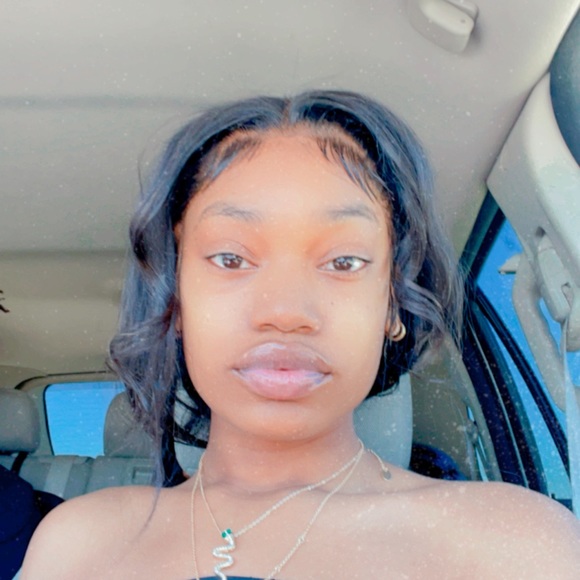 Profile Picture of Jada Jacobs (@ckmezoni) on Poshmark