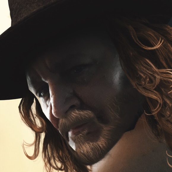 Profile Picture of Chris Nichol (@chrissnichol) on Poshmark