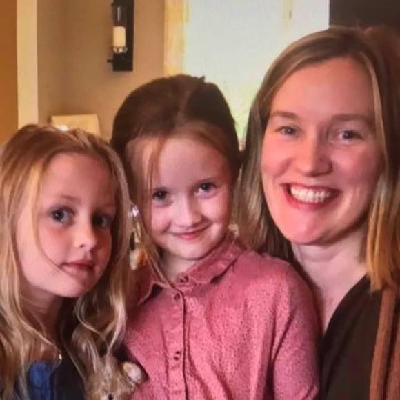 Profile Picture of Joanne Haley (@jhaley01) on Poshmark