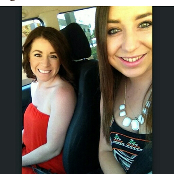 Profile Picture of Carly Braveman (@carlybraveman) on Poshmark