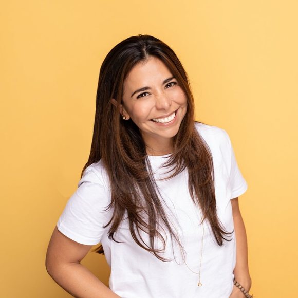 Profile Picture of Al Ex (@alesibravo) on Poshmark