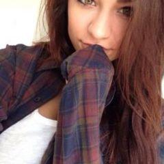 Profile Photo of Andrea Russett (@CrowellAndrea) on Twitter