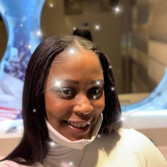 Profile Picture of Mya Dawoudi (@mdawoudi) on Poshmark