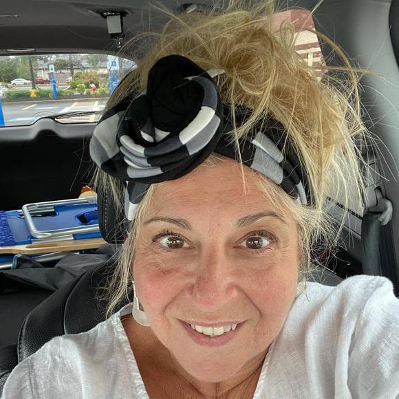 Profile Picture of Cheryl Digeorge (@cherdig) on Poshmark