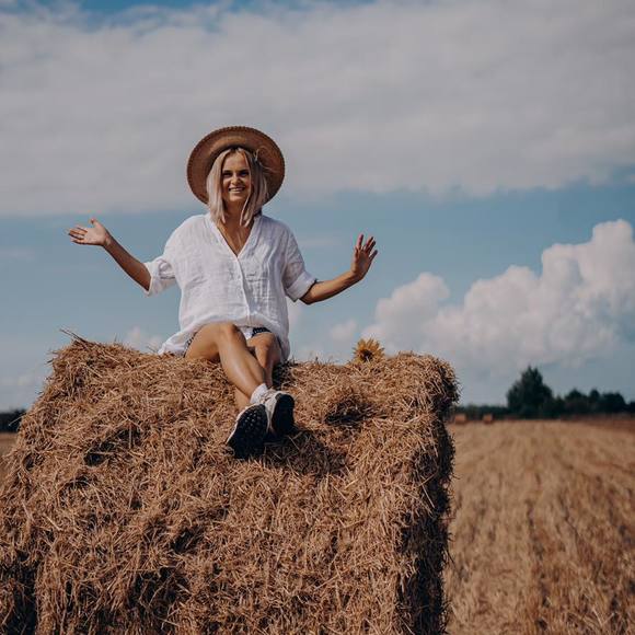 Profile Picture of Lubov Kryvytsky (@demxoma) on Poshmark