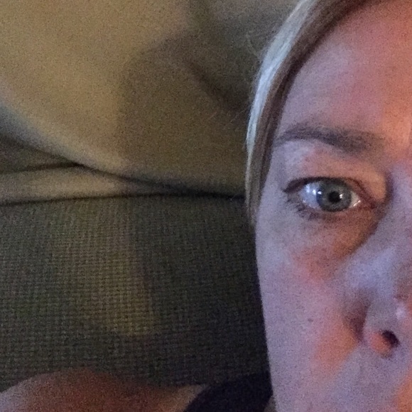 Profile Picture of Pamela Waldo (@goldintrepid) on Poshmark