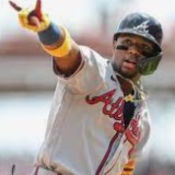 Profile Picture of Eli Pickard (@epickard247) on Poshmark