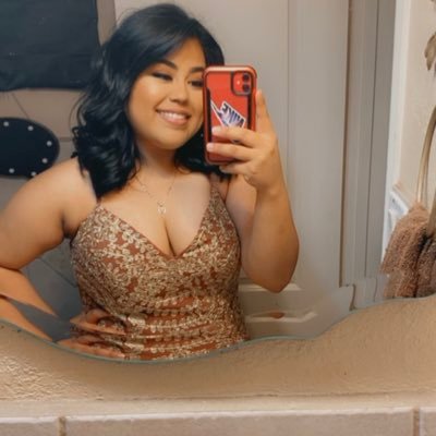 Profile Picture of Crystal Resendiz (@Crissy_Annette) on Twitter