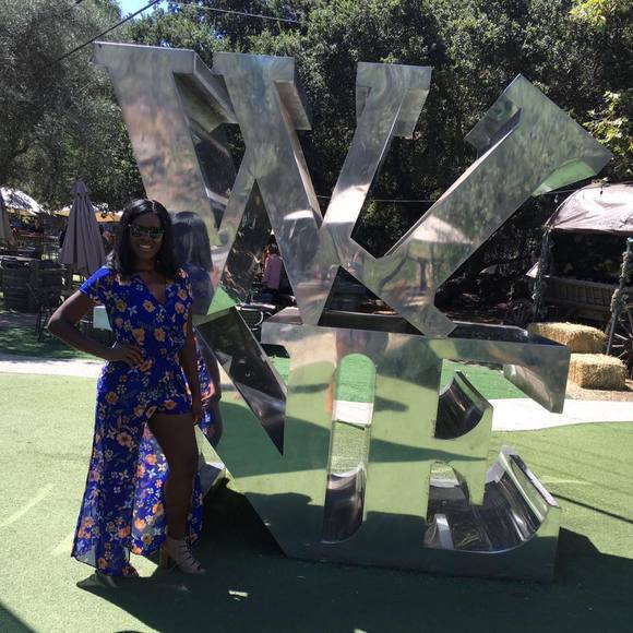 Profile Picture of Briana Aikins (@brianaaikins) on Poshmark