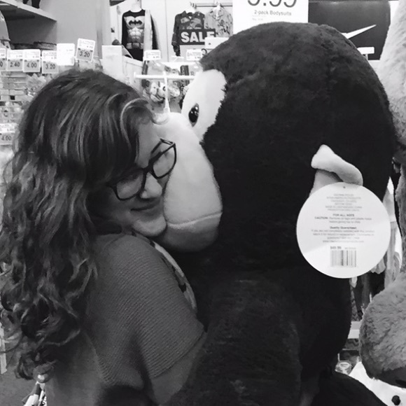 Profile Picture of Molly Hermans (@molly1500) on Poshmark