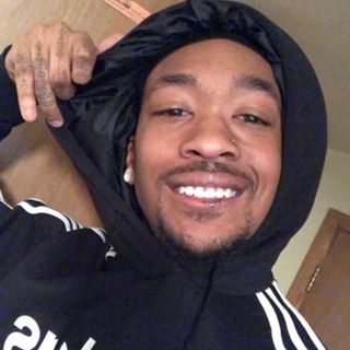 Devon Stricklin - Facebook Profile Picture of Devon Stricklin (@devon.stricklin.37) on Facebook