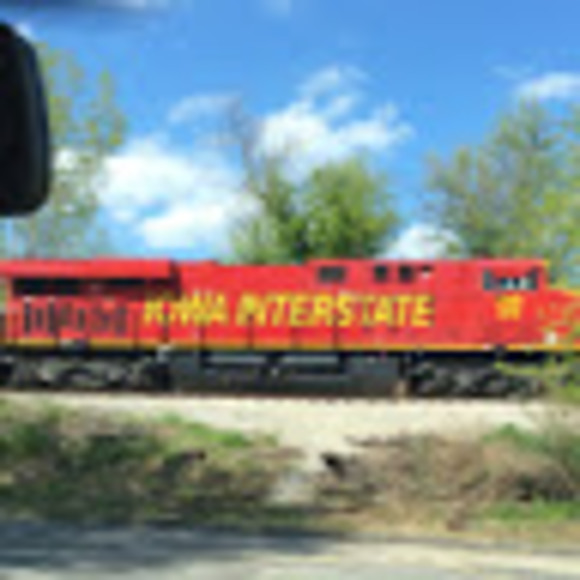 Profile Picture of Aiden Merta (@aidenmerta) on Poshmark