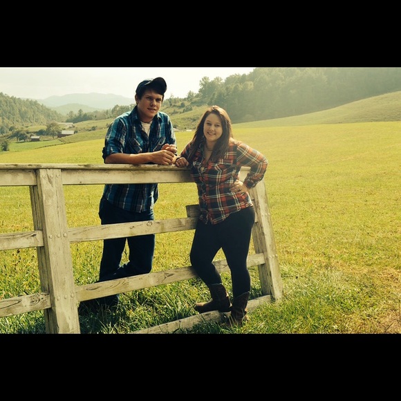 Profile Picture of Brian Duperry (@brian_hanna) on Poshmark