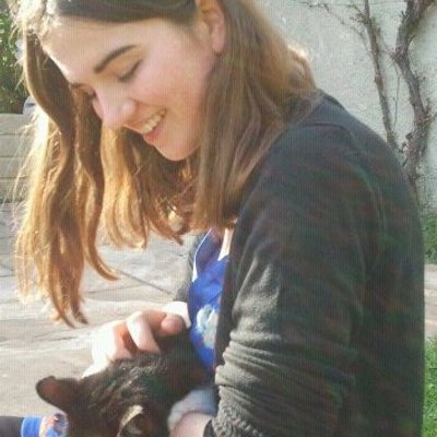 Profile Picture of Julia Lovelesson Twitter
