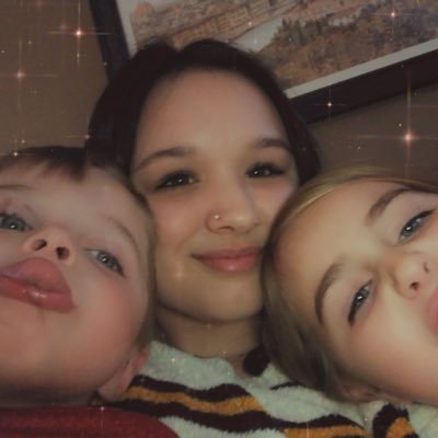 Profile Picture of Alyssa Roberts (@lyssa_annette) on Twitter