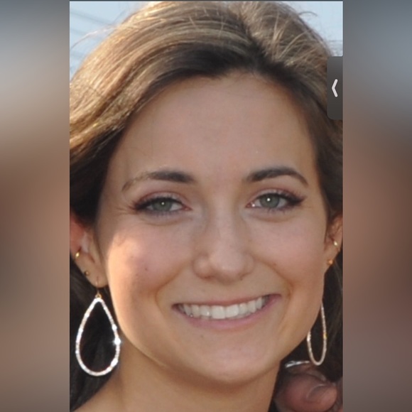 Profile Picture of Rachel Kearon (@rkk63) on Poshmark