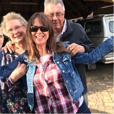 Profile Picture of Michelle Sacks (@digdesignsa) on Twitter