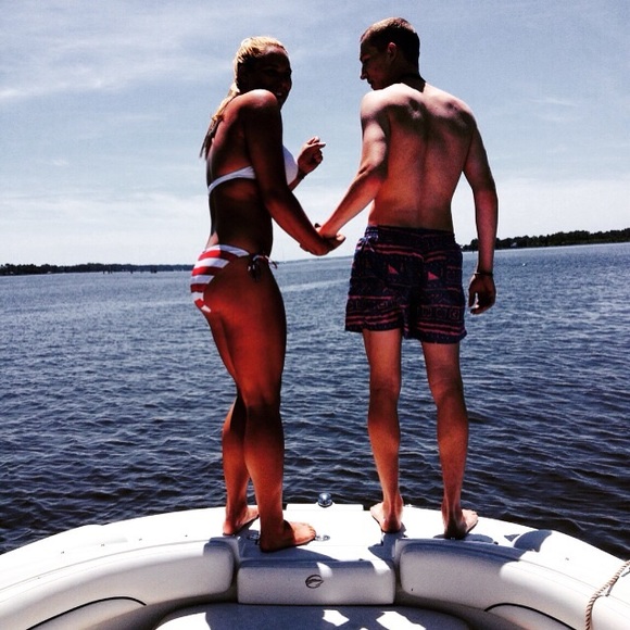 Profile Picture of Adam Chinlund (@twinlund) on Poshmark