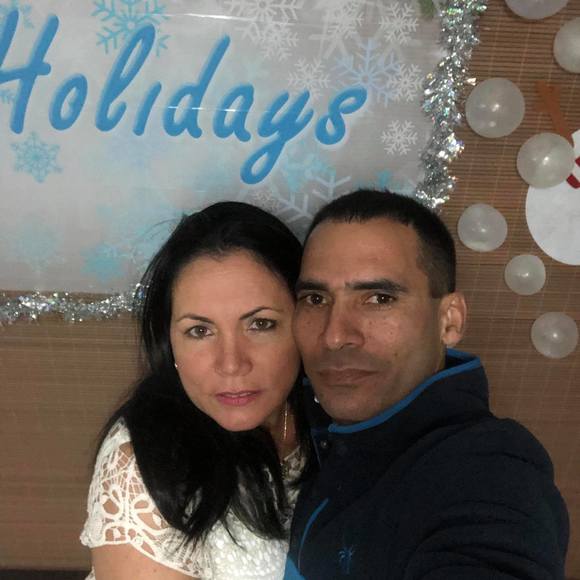 Profile Picture of Leonel Rivas (@qbaleonel71) on Poshmark