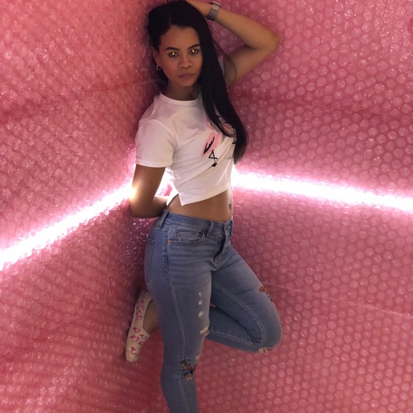 Profile Picture of Jasmin Ledesma (@fabiety) on Poshmark