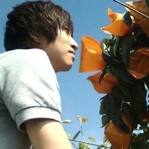 Profile Picture of Ken Ueda (@kemkemke) on Myspace