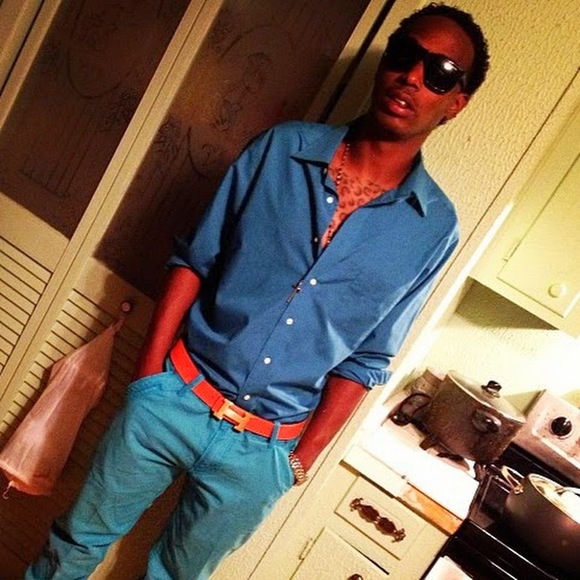 Ronald Morehead - Poshmark Profile Picture of Ronald Morehead (@ronaldmorehead) on Poshmark