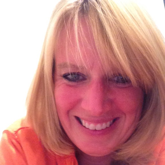 Profile Picture of Julia Brehm (@jamfastpitch) on Poshmark