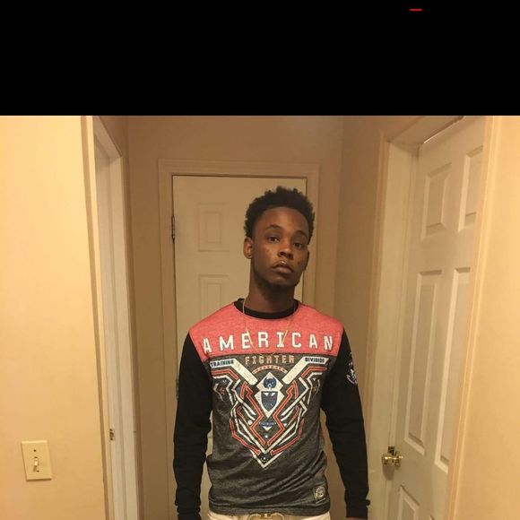 Profile Picture of Carl Turner (@jeru17) on Poshmark