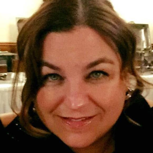 Profile Picture of Jerilyn Clarke (@jaclaw) on Poshmark