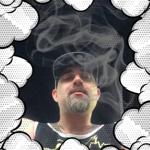 Profile Picture of Corey Casey (@stylin_69_) on Poshmark