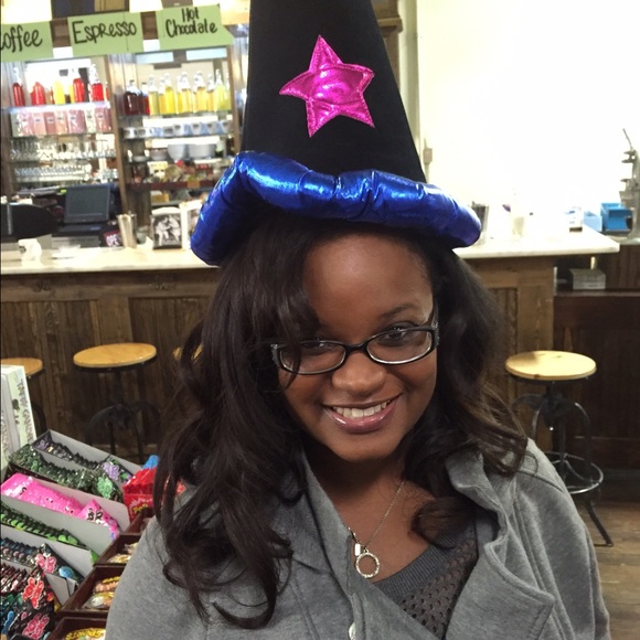 Profile Picture of Dominic Walker (@dominicw87) on Poshmark