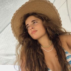 Profile Picture of Cristina Netbai (@Crisgn13) on Pinterest