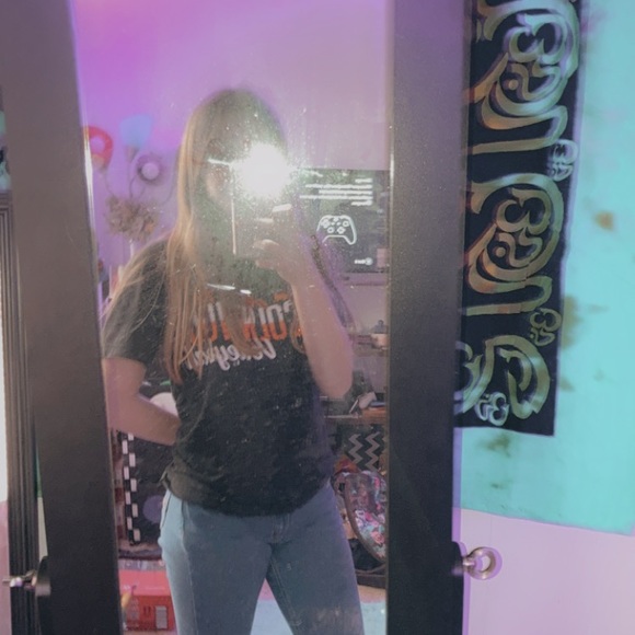 Profile Picture of Brianna Farrar (@brianna_336) on Poshmark