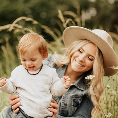 Profile Picture of 𝒜𝓈𝒽🎃 (@AshleighRose_17) on Twitter